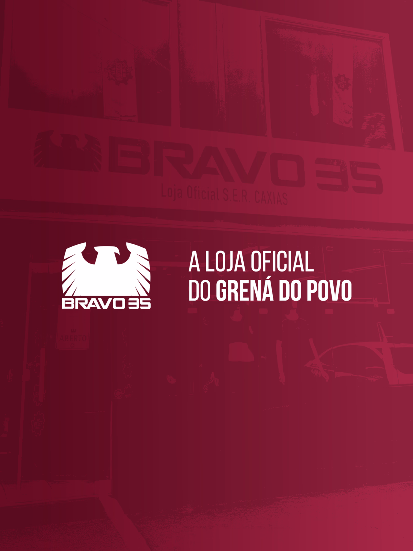 Um banner de cabeçalho com fundo bordô profundo e textura sutil de reflexo. No centro-esquerda, um logotipo branco de um pássaro estilizado com asas abertas sobre o texto 'BRAVO 35'. No centro-direita, o slogan branco em letras grandes diz: 'A LOJA OFICIAL DO GRENÁ DO POVO'.